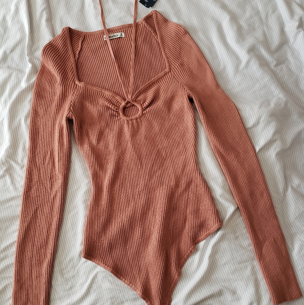 Strappy Cinched Front Ribbed Bodysuit - Picture 4 of 13